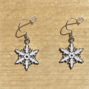 NWT Christmas Snowflake Earrings